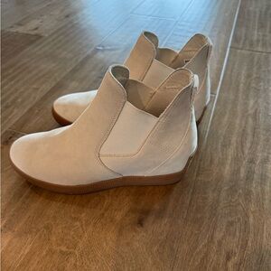 Sorel Women's Out N About Slip on Wedge Sneaker